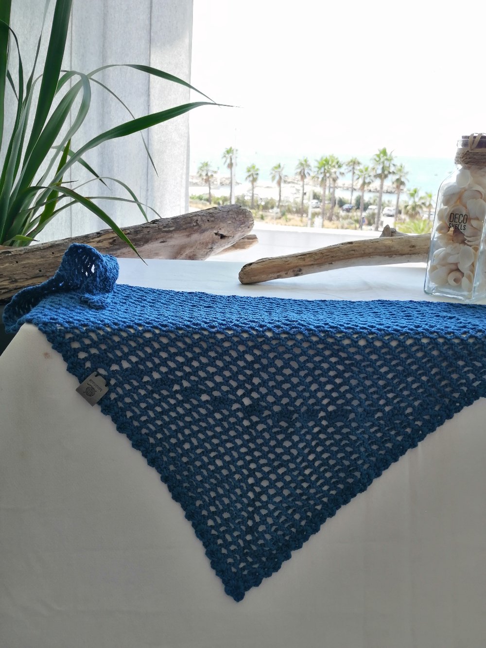 Bandana Tessa Fait Main au Crochet. Couleur Bleu Jean . Fournisseur CROCHETMER en France