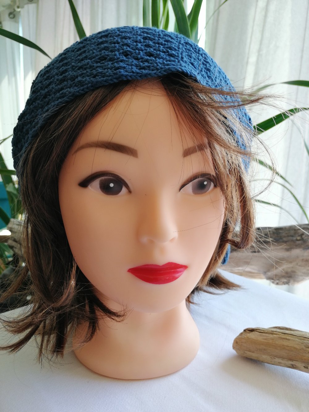 Bandana Tessa Fait Main au Crochet. Couleur Bleu Jean . Fournisseur CROCHETMER en France