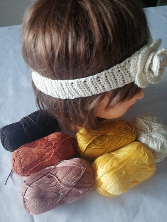 Bandeau beige avec fleur