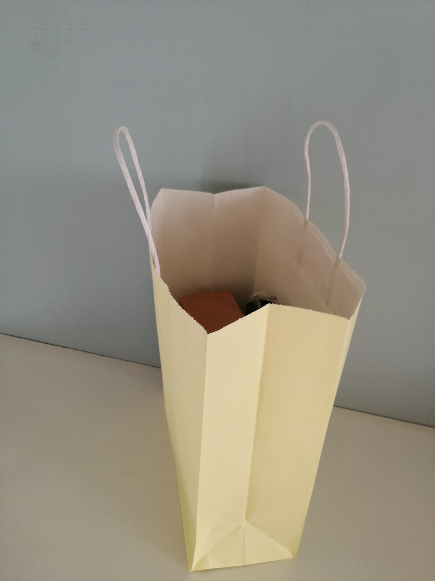 Sac papier jaune pastel L