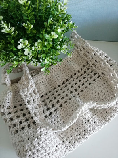 Bolsa em crochet feita à mão 👜